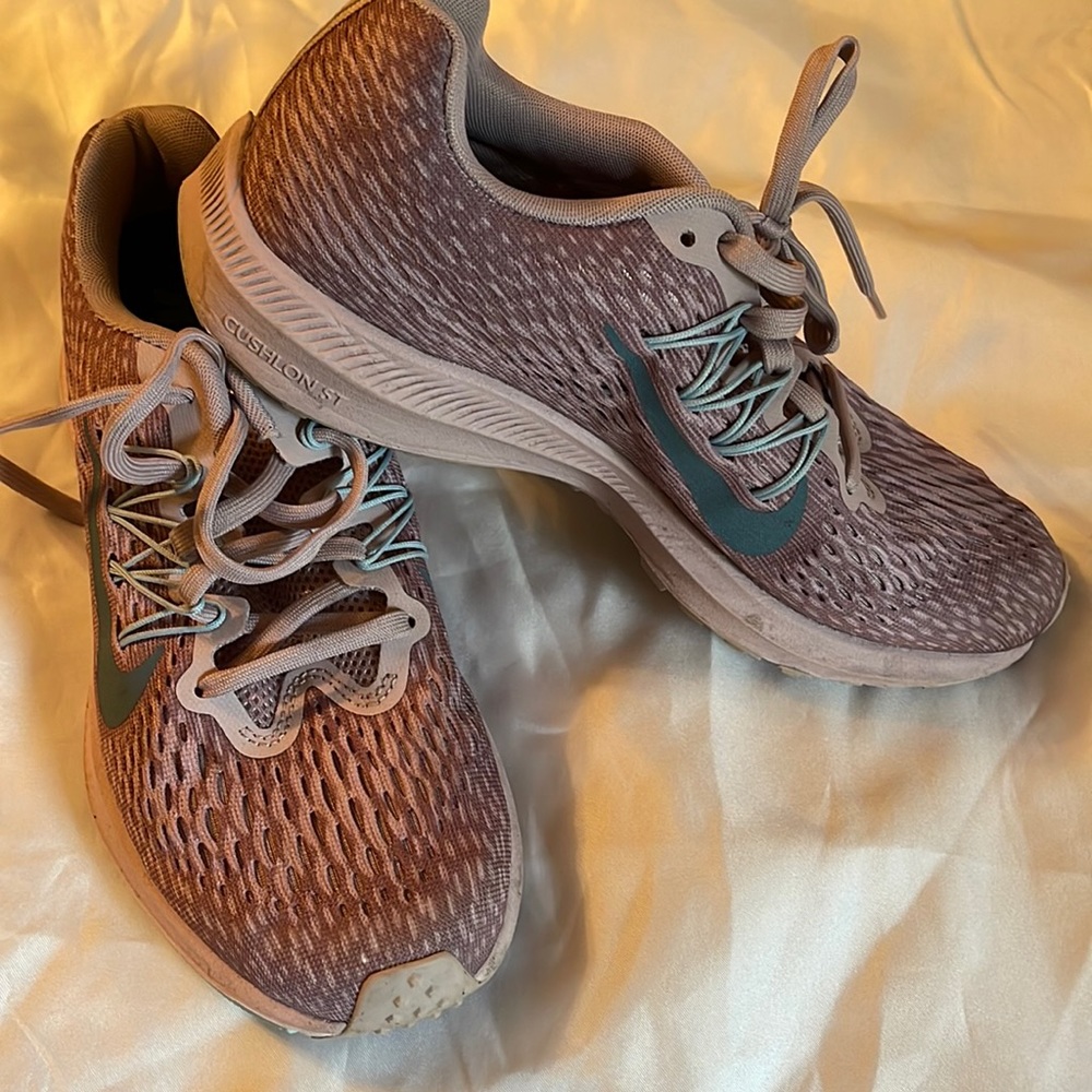 Nike Winflo 5 Shoes